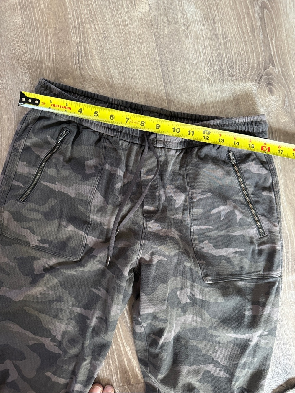 Athleta Pants Women’s 12 Green Camo Farallon Jogger Casual - Picture 3 of 6